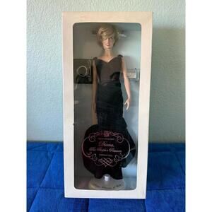 The Franklin Mint Diana The People's Princess Portrait Doll